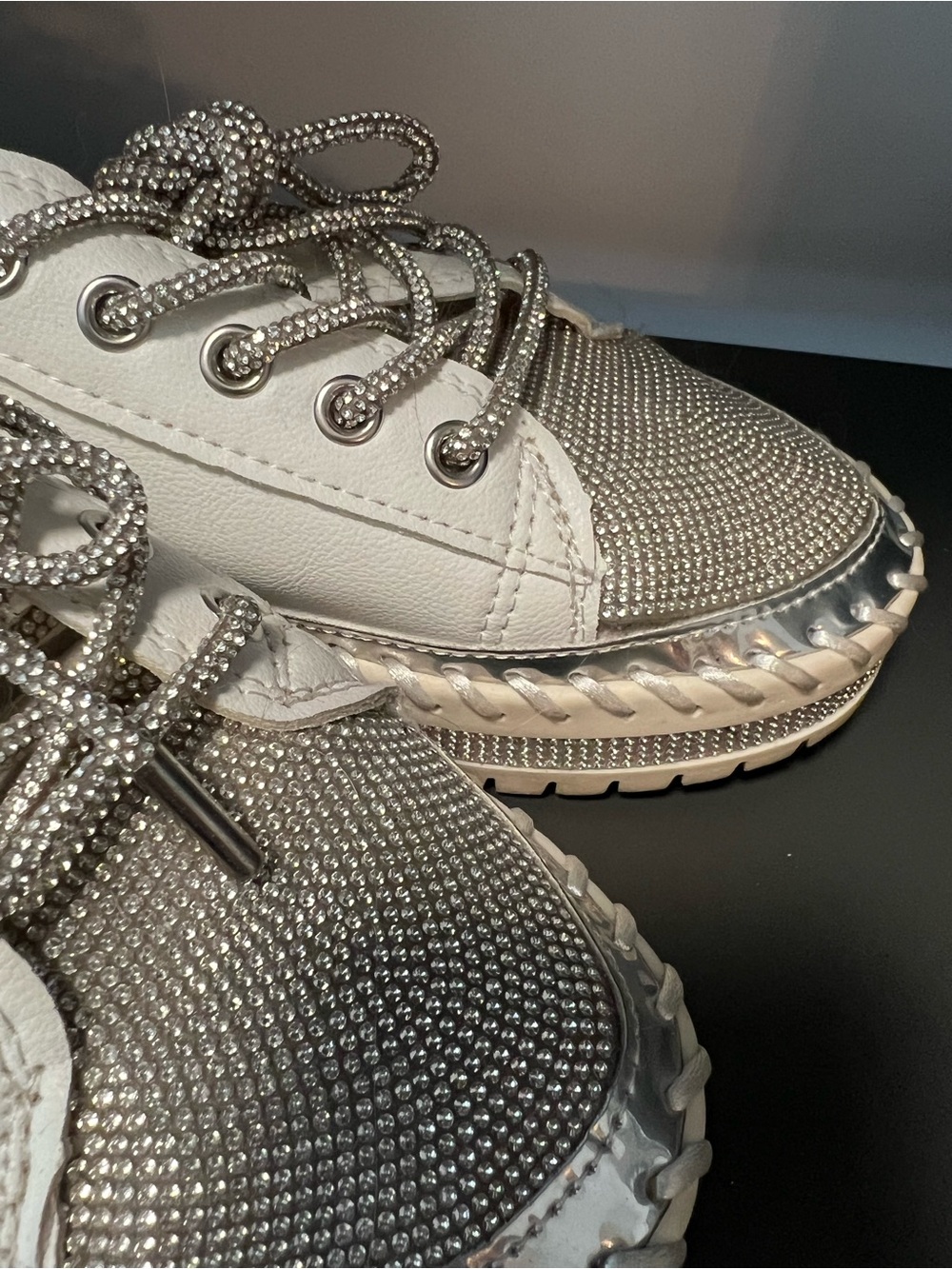 ☀️ Women’s Bling-Encrusted White and Silver Athletic Sneakers - Picture 6 of 10